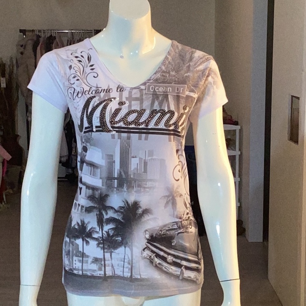 Sweet Gisele T Shirt